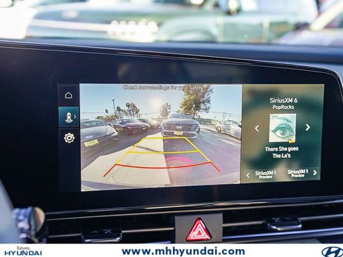 New 2025 Hyundai Elantra Limited FWD image 29