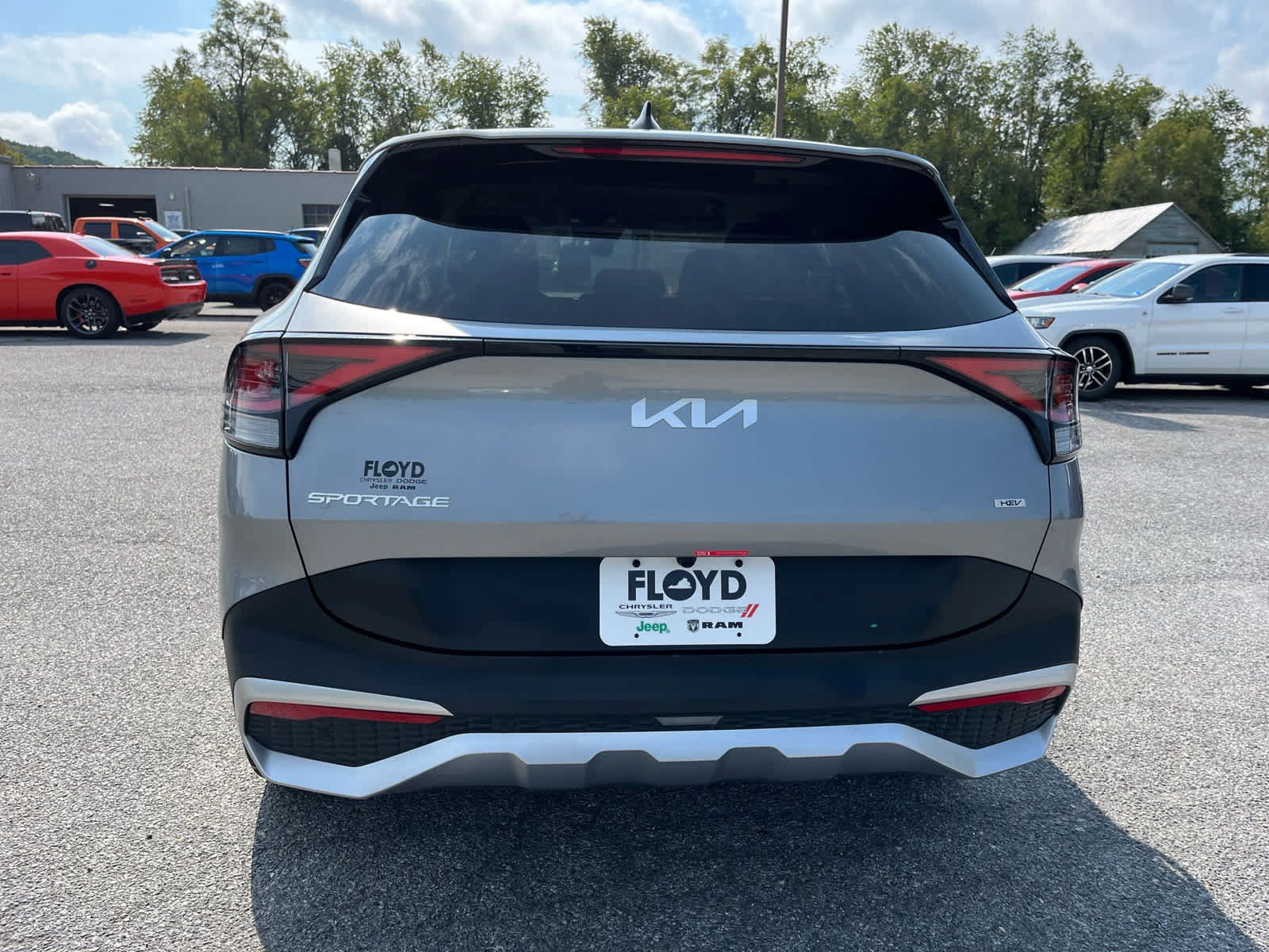 Used 2025 Kia Sportage LX AWD/4WD image 4