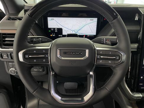 New 2026 GMC Yukon XL Denali w/ Denali Reserve Package image 19