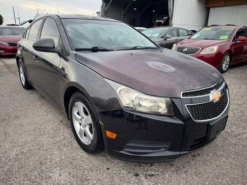 Used 2016 Chevrolet Cruze LT FWD image 1