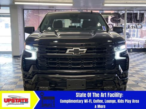 Used 2022 Chevrolet Silverado 1500 RST w/ Z71 Off-Road Package image 3