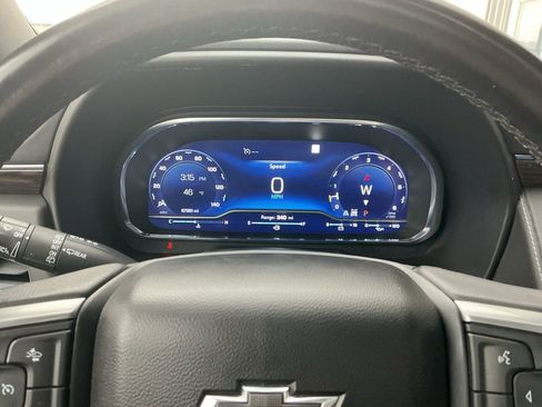 Used 2023 Chevrolet Tahoe Z71 w/ Luxury Package image 13