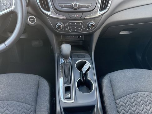 Used 2024 Chevrolet Equinox LT image 4