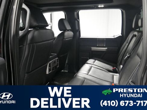 Used 2022 Ford F250 Lariat w/ Black Appearance Package image 12