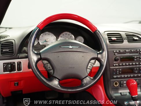 Used 2003 Ford Thunderbird image 39