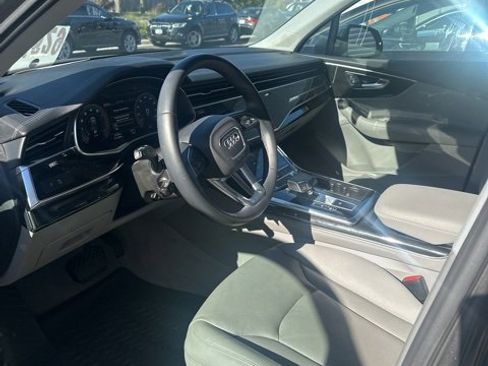 Used 2023 Audi Q7 3.0T Premium Plus image 6