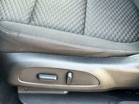 Used 2019 GMC Acadia SLE w/ LPO, Floor Liner Package FWD image 20