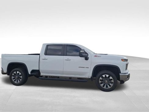 Certified 2024 Chevrolet Silverado 2500 LT image 8