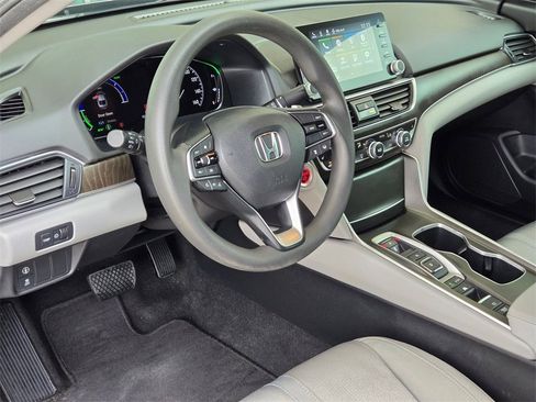 Used 2019 Honda Accord EX image 10