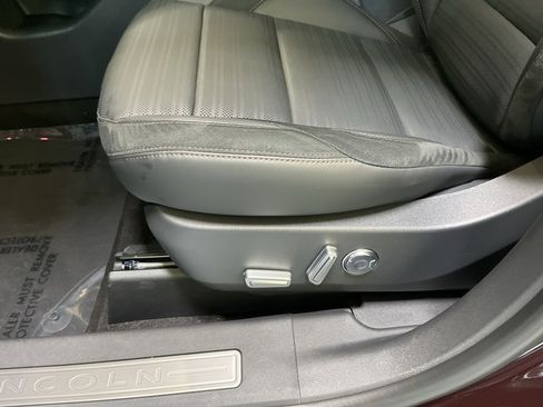 New 2024 Lincoln Nautilus Reserve w/ Equipment Group 202A image 15