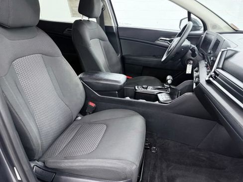 Used 2023 Kia Sportage LX FWD image 17