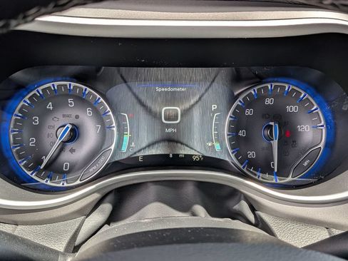 New 2027 Chrysler Pacifica Select w/ Family Tech Group FWD image 19