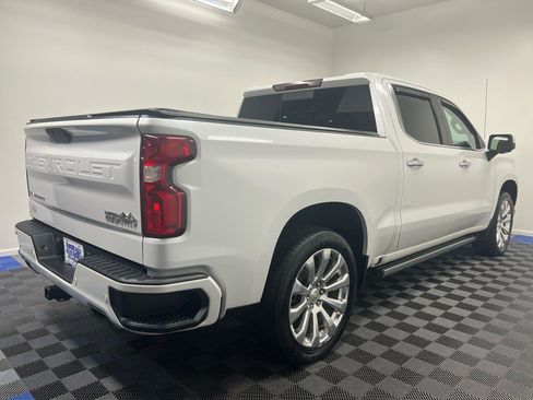 Used 2020 Chevrolet Silverado 1500 High Country AWD/4WD image 13