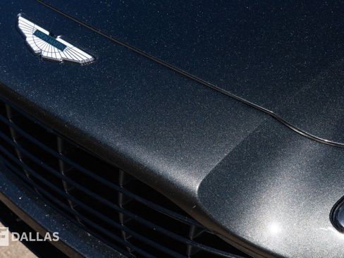 Used 2021 Aston Martin DBX image 7