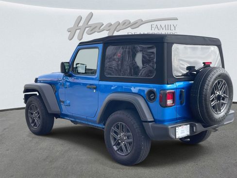 Used 2024 Jeep Wrangler Sport S image 32