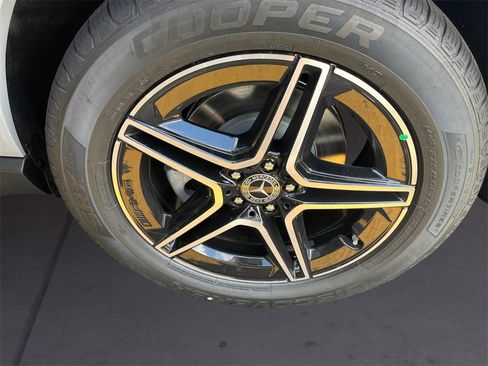 New 2026 Mercedes-Benz GLE 450 4MATIC image 9