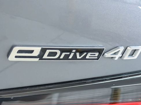 Used 2023 BMW i4 eDrive40 w/ Premium Package image 27