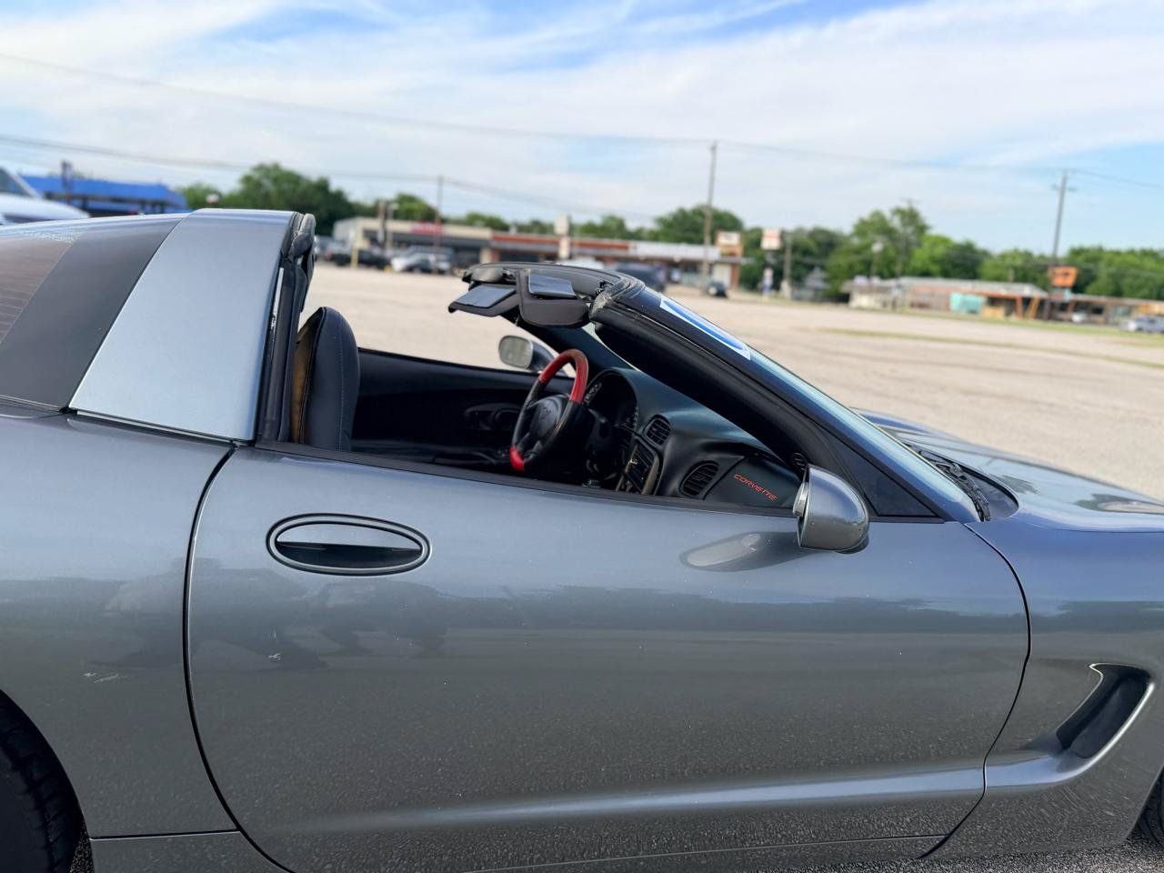 Used 2004 Chevrolet Corvette Coupe w/ Roof Package RWD image 20
