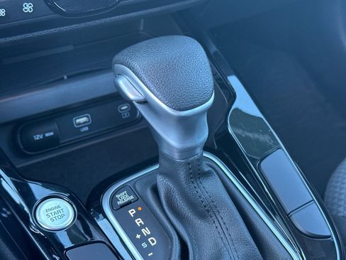 Certified 2025 Kia Soul S image 22
