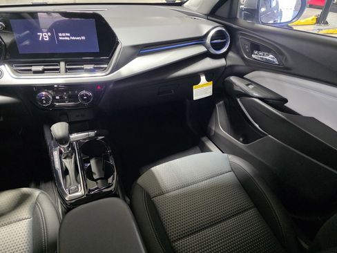 New 2026 Chevrolet Trax LT image 17