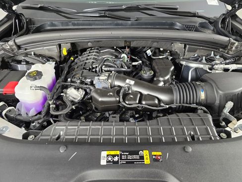 New 2025 Jeep Grand Cherokee Limited w/ Black Appearance Package image 12