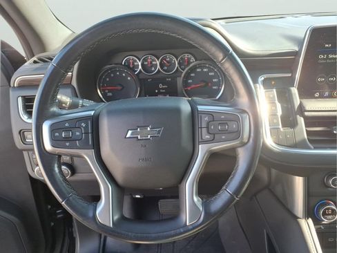 Used 2021 Chevrolet Suburban Z71 AWD/4WD image 19