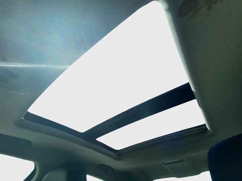 Used 2012 Buick LaCrosse Touring FWD image 18