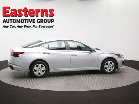 Used 2024 Nissan Altima 2.5 S FWD image 42
