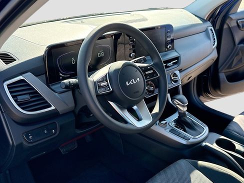 New 2026 Kia Seltos LX image 4