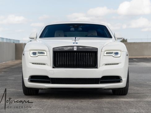 Used 2017 Rolls-Royce Wraith RWD image 4