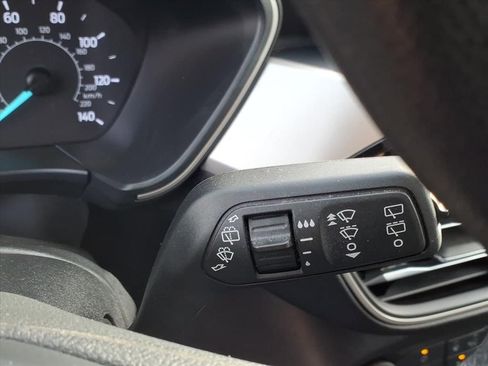 Used 2022 Ford Escape SE image 25