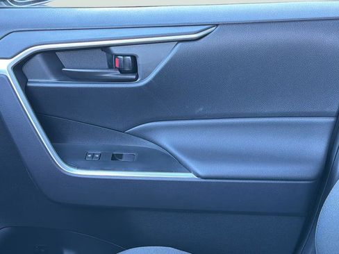 Used 2024 Toyota RAV4 LE image 21