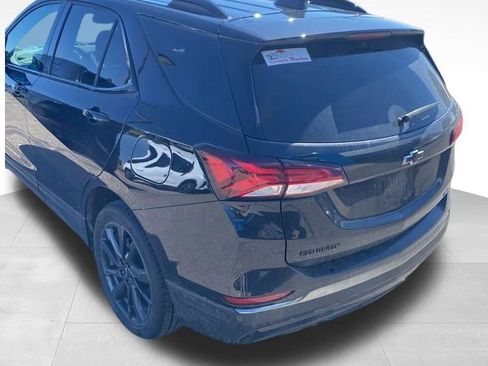 Used 2023 Chevrolet Equinox RS w/ LPO, Floor Liner Package image 5