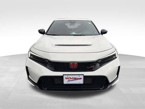 Used 2023 Honda Civic Type R image 11