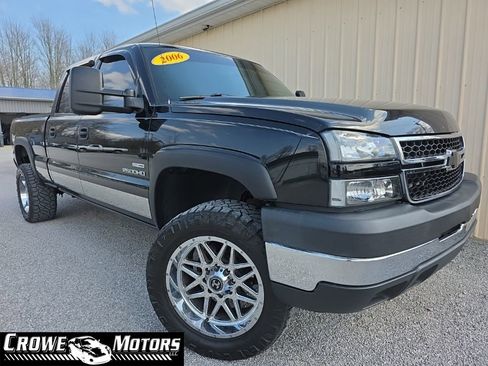 Used 2007 Chevrolet Silverado 2500 LT w/ Heavy-Duty Power Package image 1