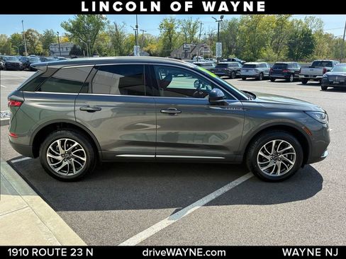 Certified 2020 Lincoln Corsair AWD w/ Equipment Group 101A image 9