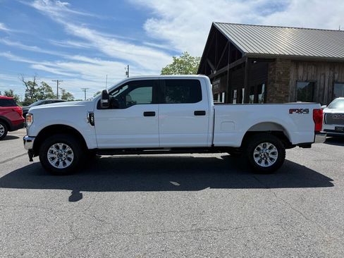Used 2022 Ford F250 XL w/ STX Appearance Package AWD/4WD image 3