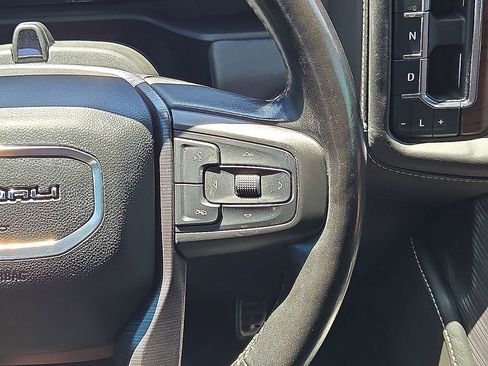 Used 2023 GMC Yukon Denali Ultimate AWD/4WD image 22