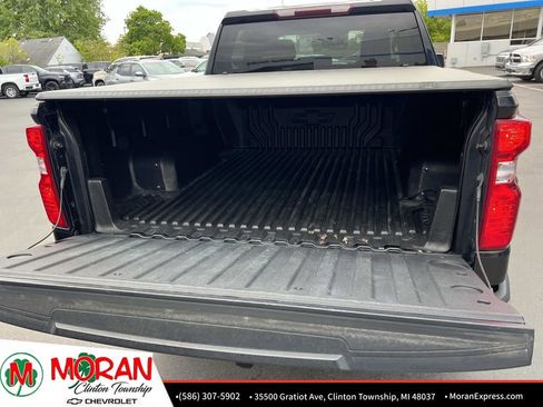 Certified 2021 Chevrolet Silverado 1500 LT AWD/4WD image 12