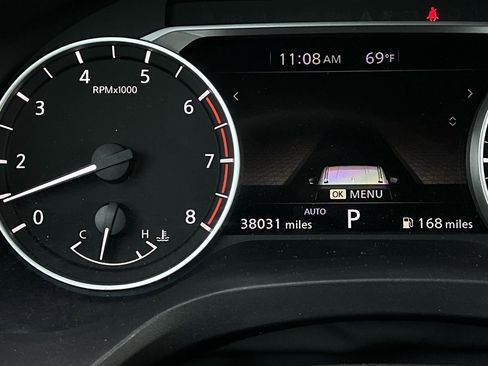 Used 2025 Nissan Rogue SV image 38