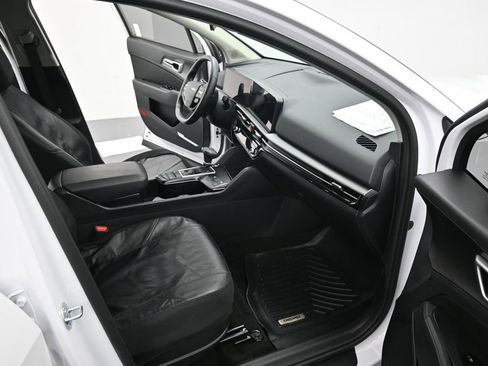 Used 2026 Kia Sportage LX image 35
