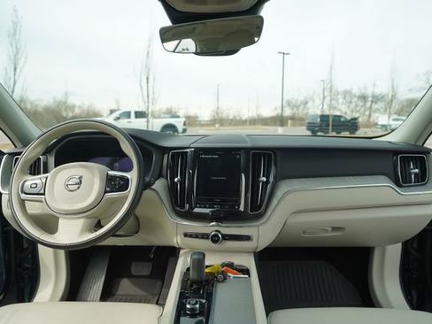 Used 2024 Volvo XC60 B5 Plus w/ Protection Package Premier image 26