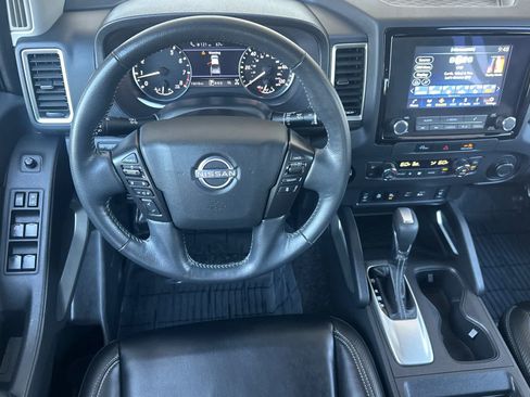 Used 2024 Nissan Frontier SL w/ Technology Package AWD/4WD image 14