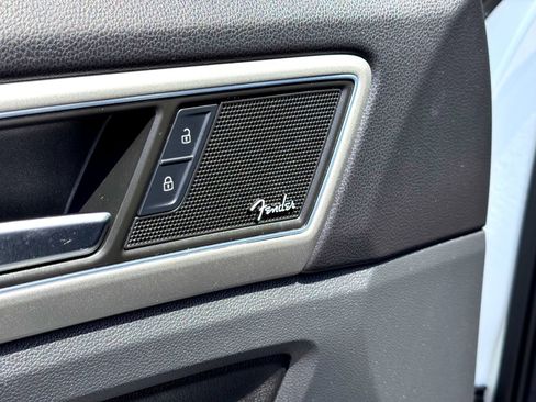 Used 2018 Volkswagen Atlas SEL Premium image 16