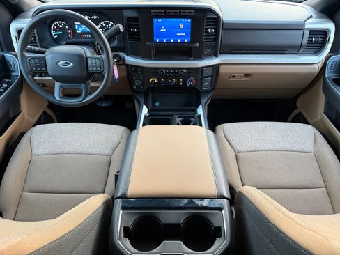 Used 2024 Ford F250 XLT w/ 360-Degree Camera Package AWD/4WD image 2