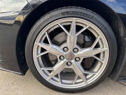Used 2022 Chevrolet Corvette Stingray Preferred Cpe w/ Z51 Performance Package image 9