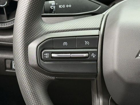 Certified 2025 Chevrolet Colorado W/T RWD image 16