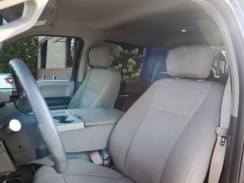 Used 2017 Ford F150 XLT AWD/4WD image 23