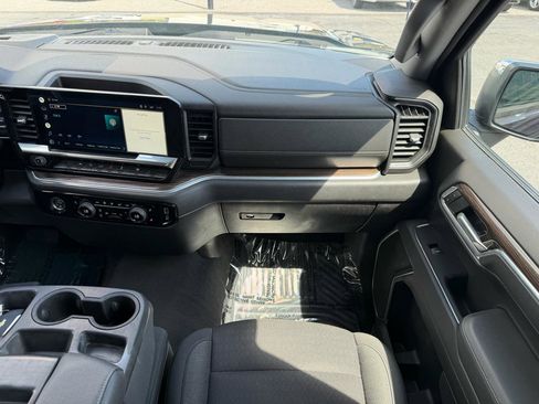 Used 2022 Chevrolet Silverado 1500 LT image 23