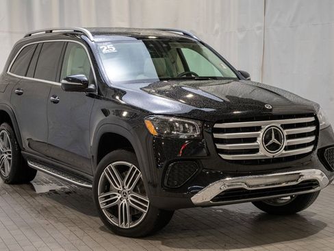 Used 2025 Mercedes-Benz GLS 450 GLS 450 image 1